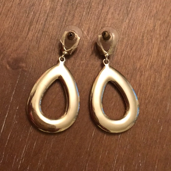 Blush pink earrings - Picture 3 of 3